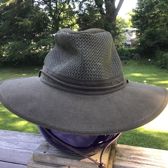 henschel aussie hat